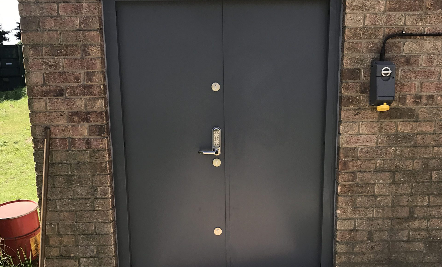 MPS DOORS LTD | ACCESS CONTROL | AUTOMATIC DOORS | COMMERCIAL DOORS | INDUSTRIAL DOORS | ROLLER SHUTTERS | STEEL DOORS